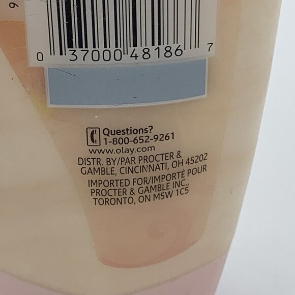 Olay Silk Whimsy Moisturizing Body Wash with Rose Extract & Almond Oil 295mL - Picture 5 of 5